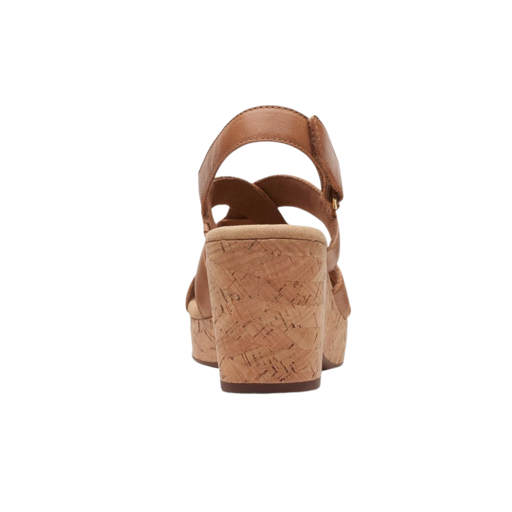 Clarks Women's Giselle Beach Tan Leather Wedge Sandal 26164796