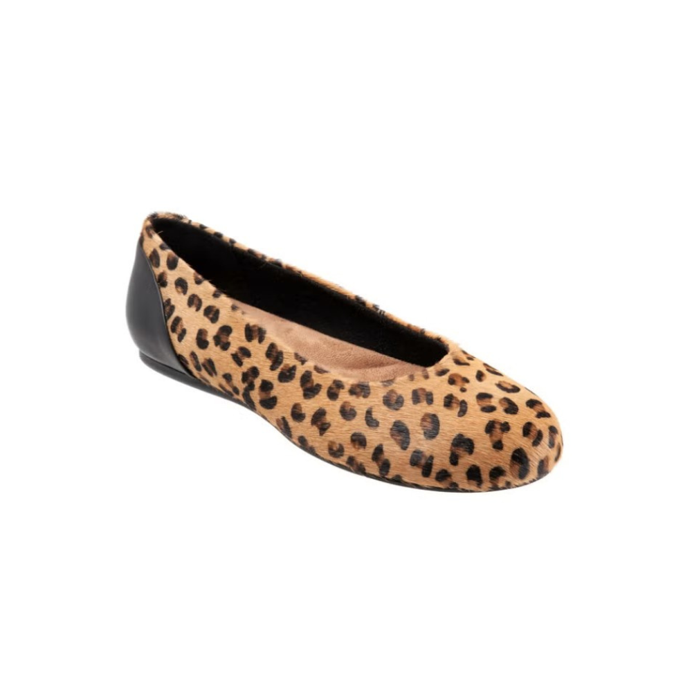SoftWalk Sonoma Women's Animal Print Leather Ballet Flat - Tan Cheetah
