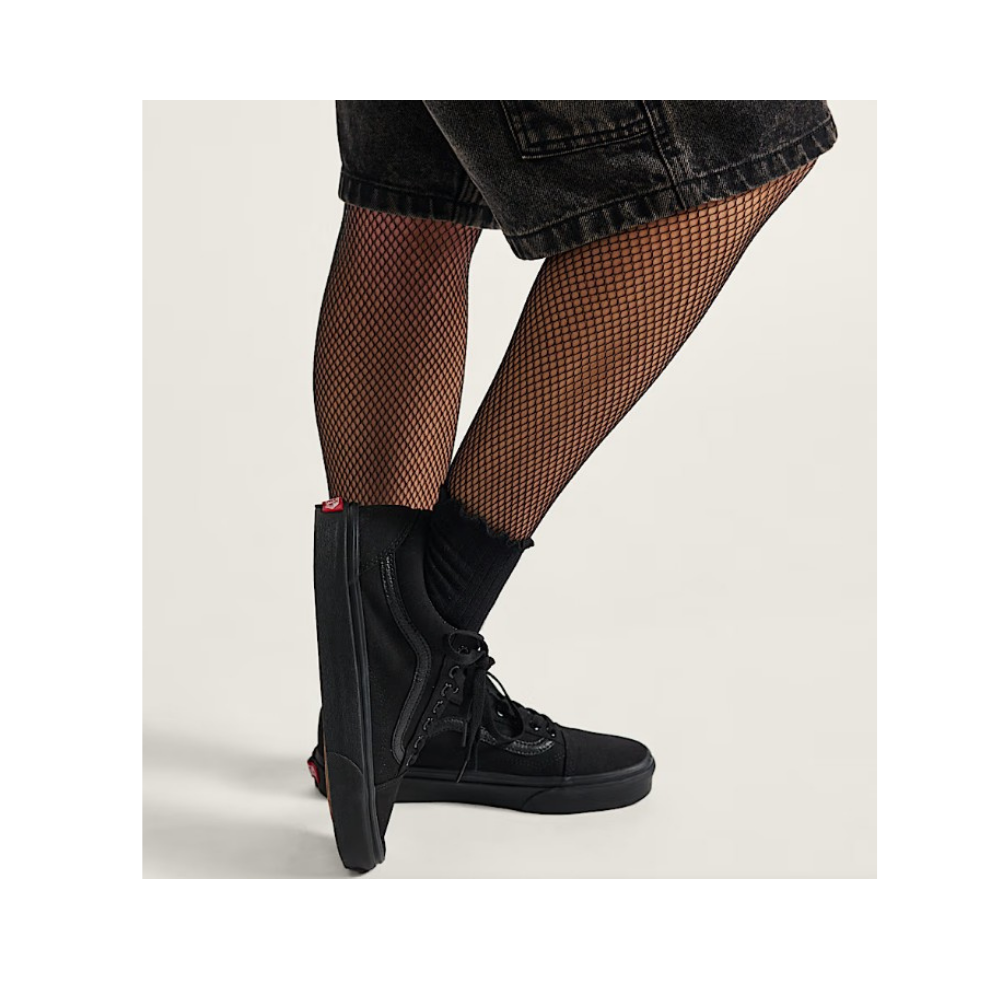 Vans Old Skool (Black/Black) – Unisex All-Black Sneakers