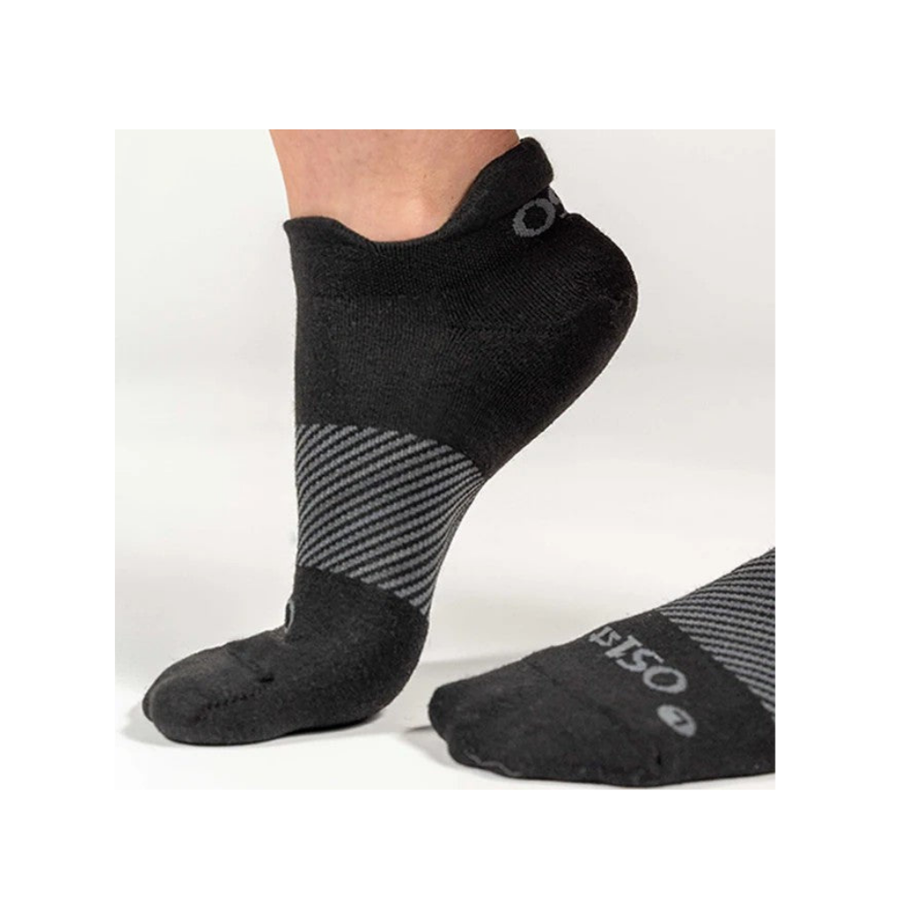 OS1st Wicked Comfort Unisex No Show Black Socks