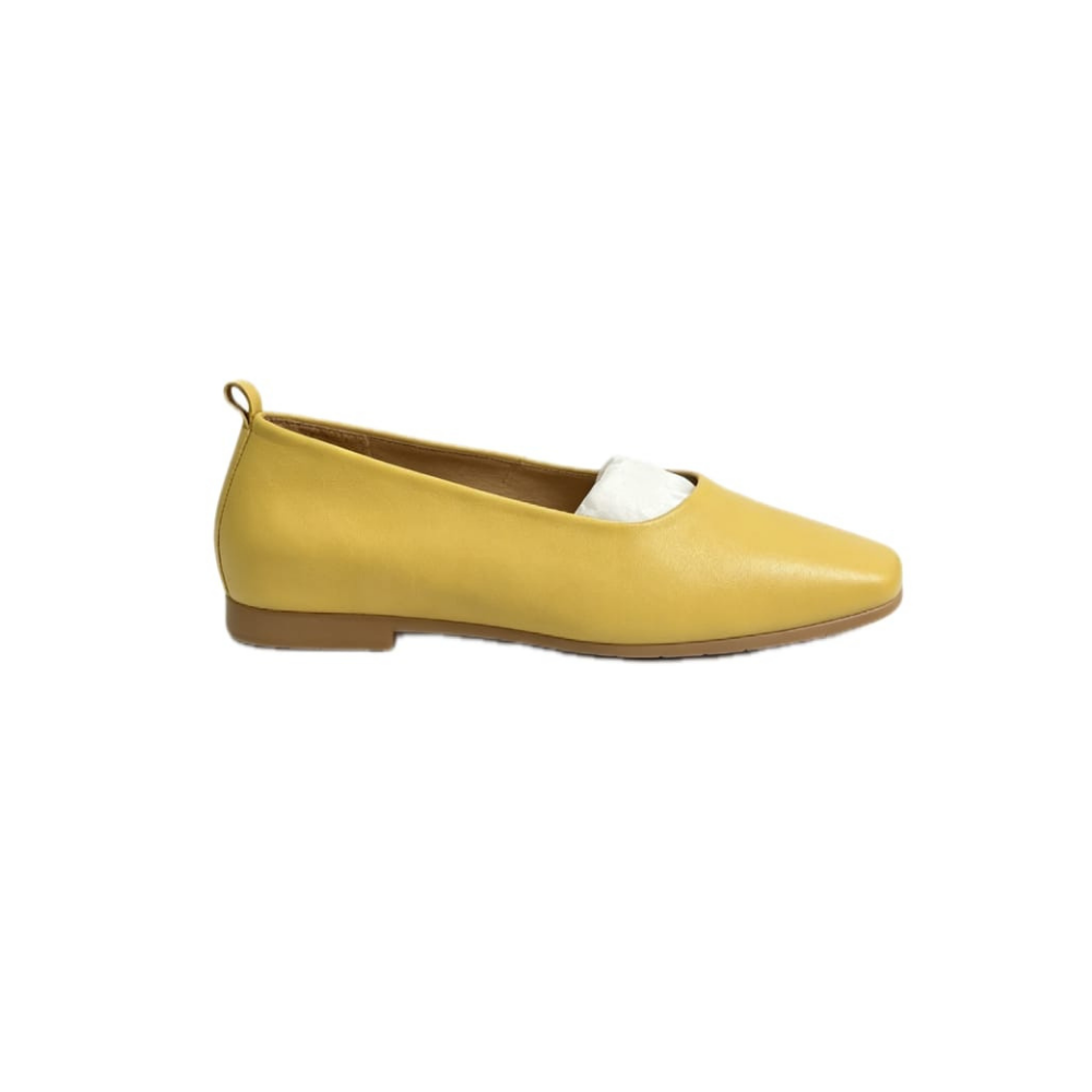 Bueno Women's Elizabeth Leather Square-Toe Ballet Flats - Mustard