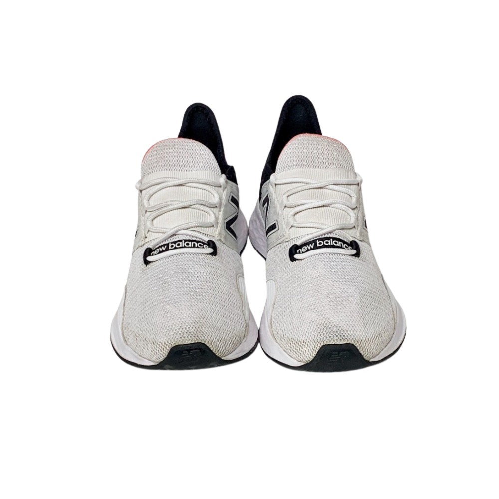 New Balance Women’s Fresh Foam Roav V1 - Black / White Sneakers - Medium