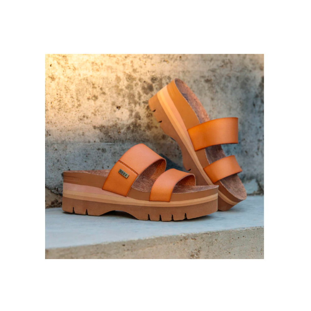 REEF Cushion Vista Higher Women’s Sandals – Natural