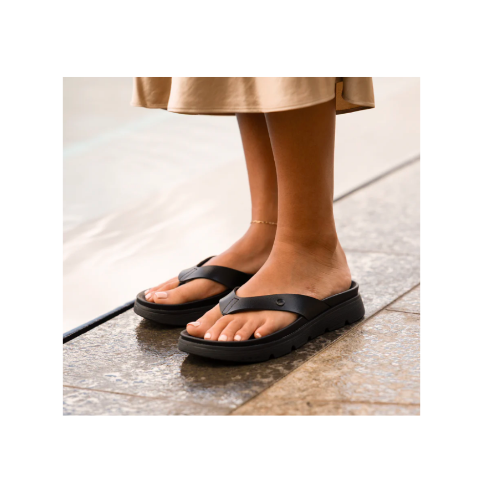 REEF Vista Luxe Vivianahh Women’s Sandals – Black/Black