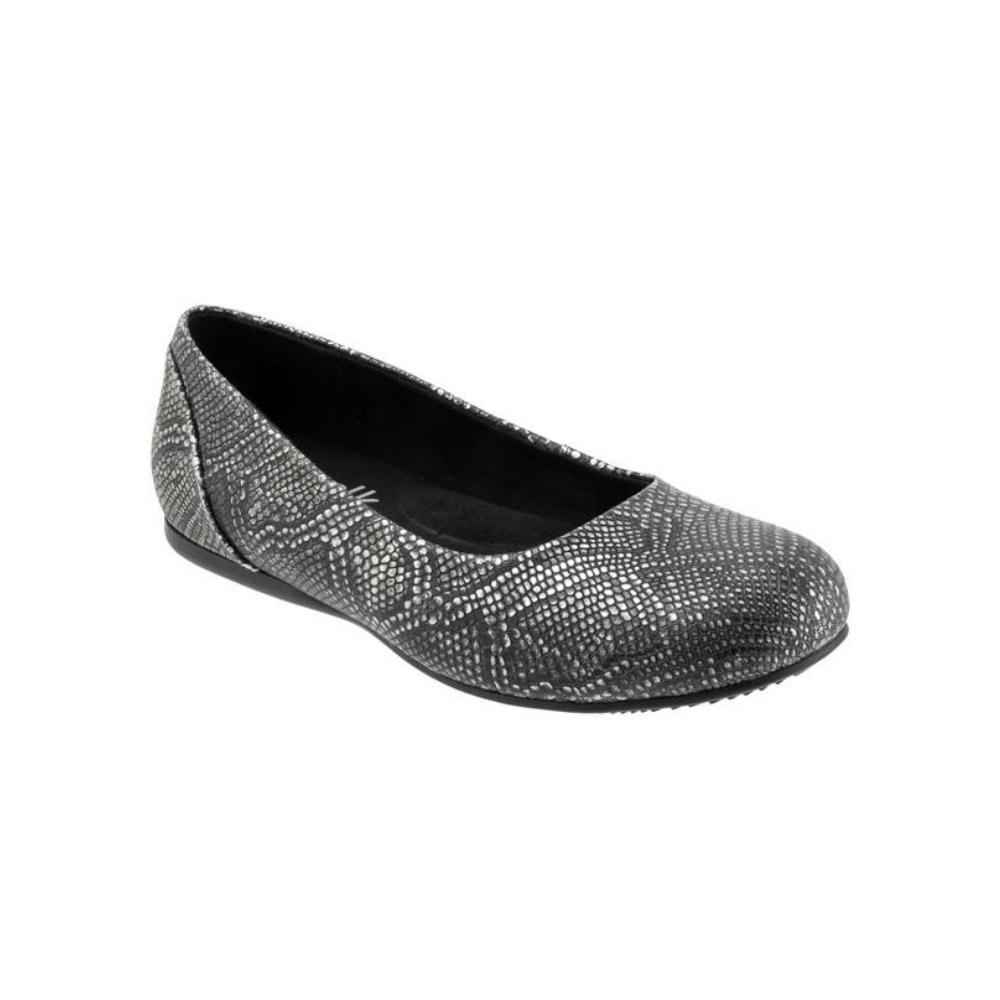 SoftWalk Women's Sonoma Leather Flats – Black Snake