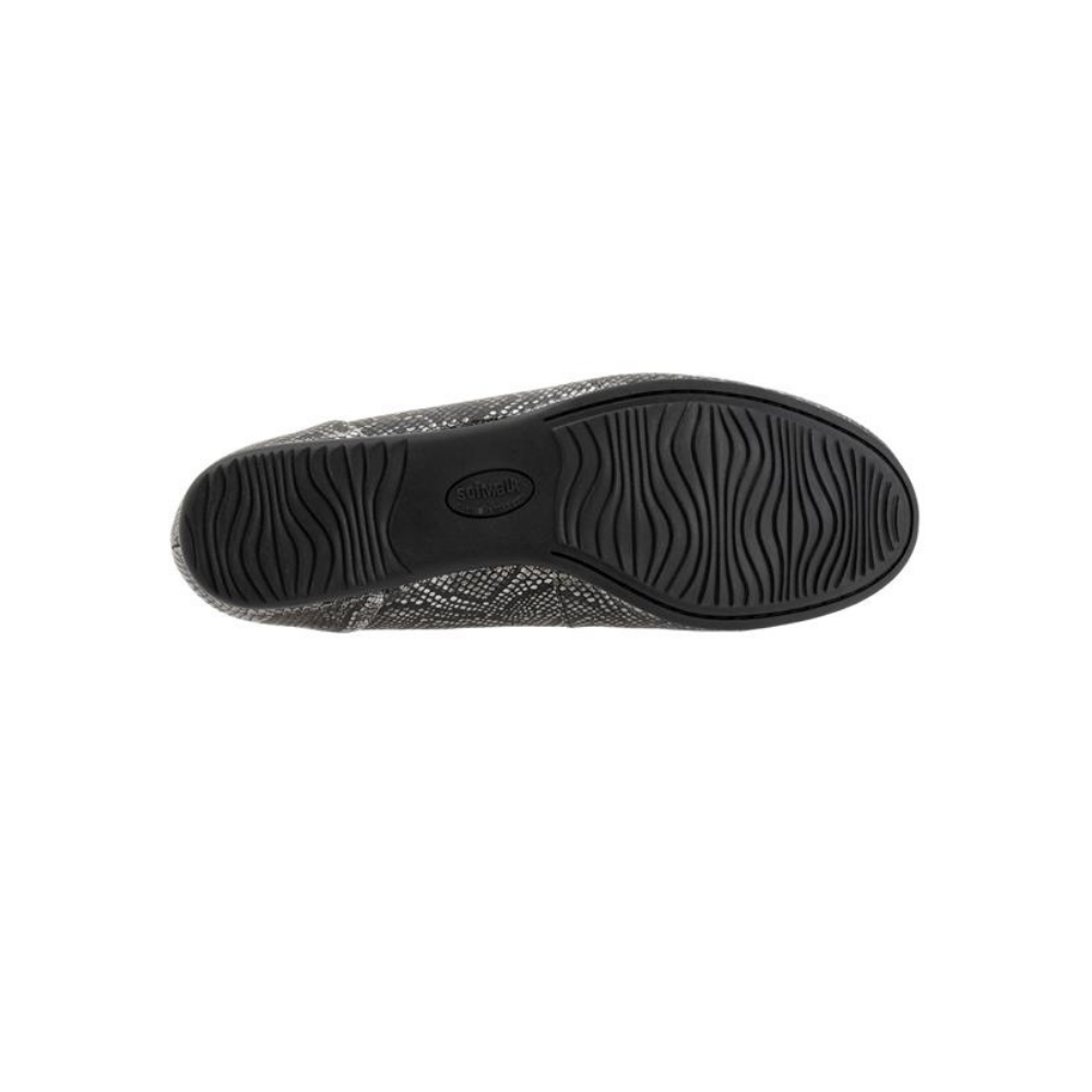 SoftWalk Women's Sonoma Leather Flats – Black Snake