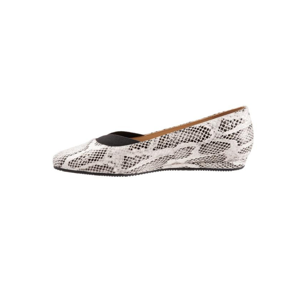 SoftWalk Women's Viana Leather Comfort Loafer Flat - Black White Snake
