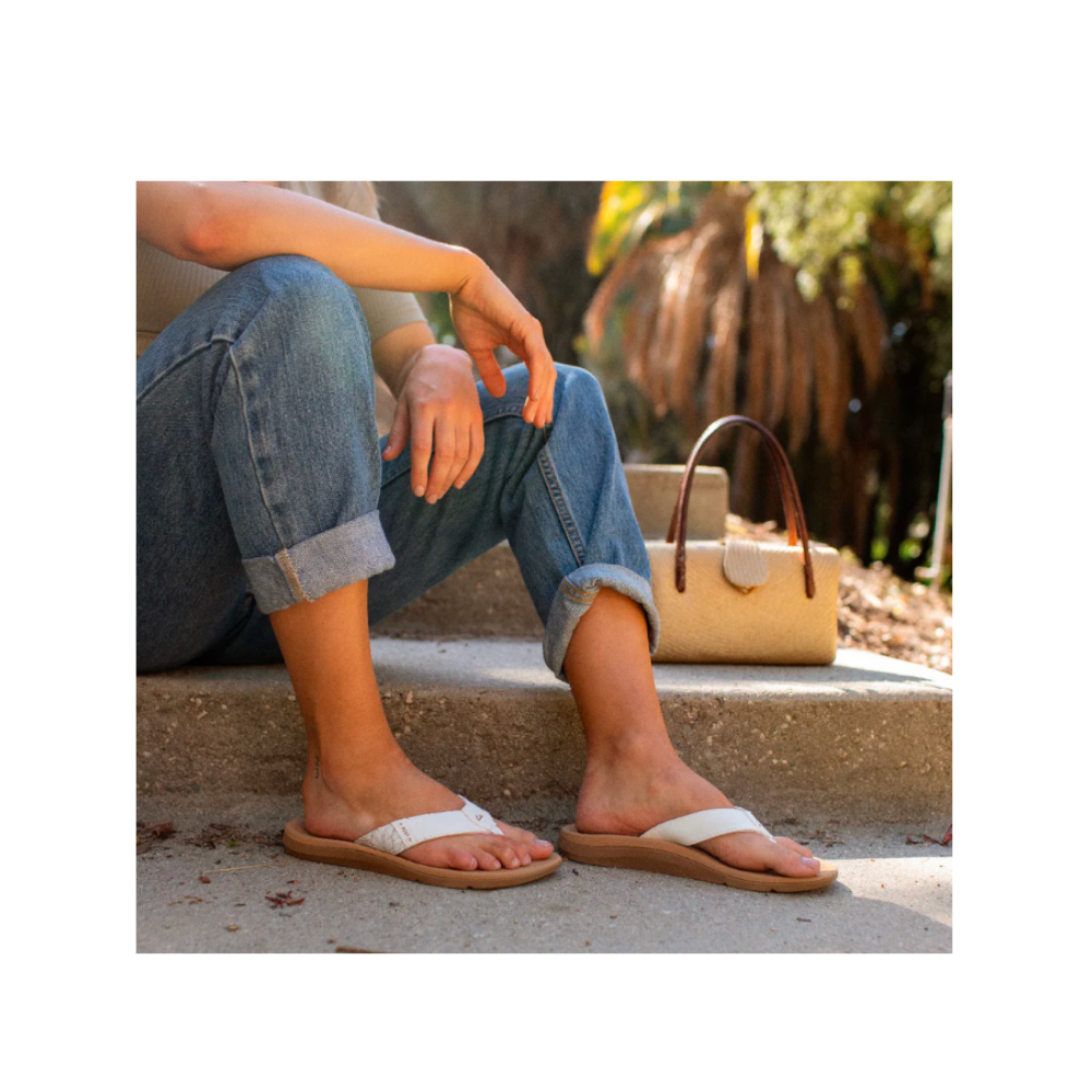 REEF Women’s Santa Ana Sandals – Cloud | Cushion Arch Support
