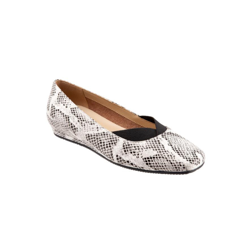 SoftWalk Women's Viana Leather Comfort Loafer Flat - Black White Snake