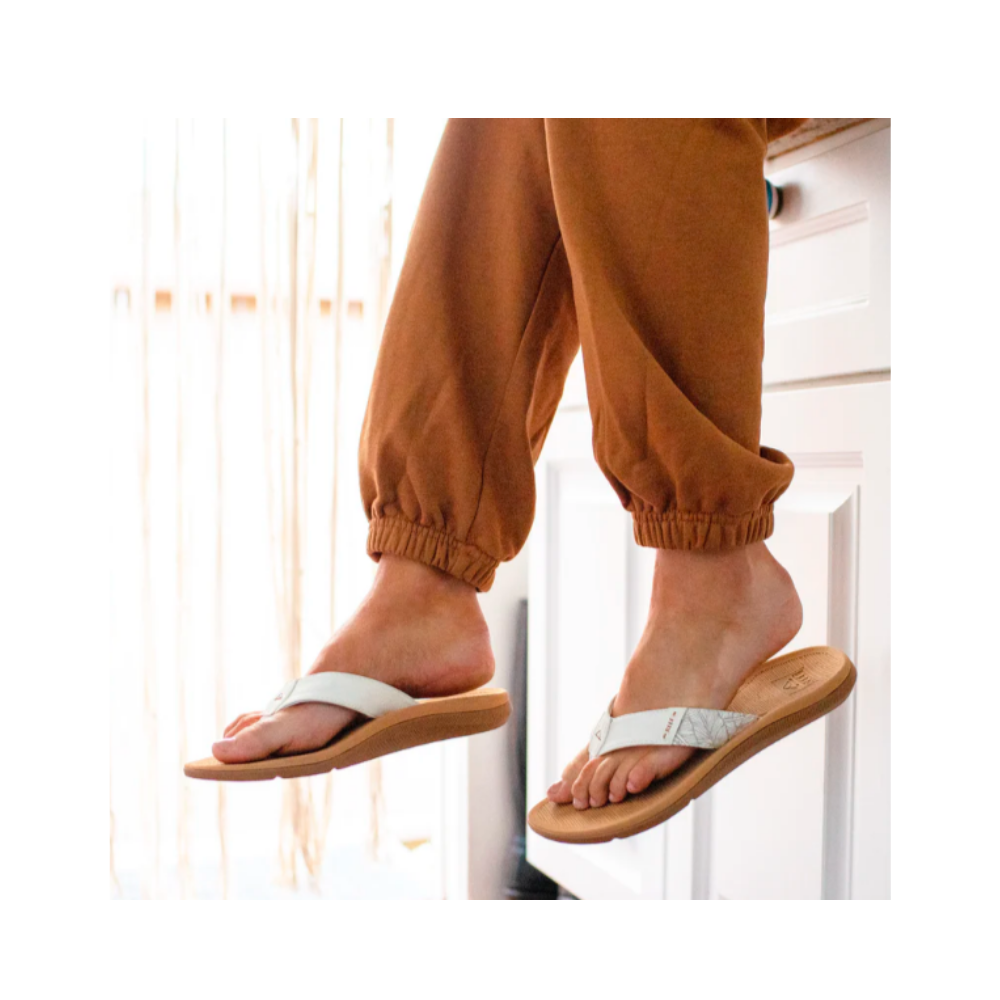 REEF Women’s Santa Ana Sandals – Cloud | Cushion Arch Support