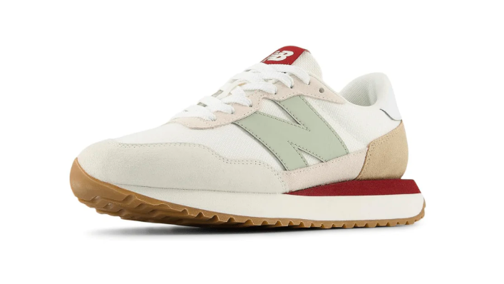 New Balance Women's 327 Retro Style - White/Green