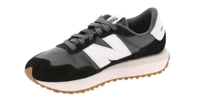 New Balance Unisex 327 Lightweight Running Shoe Black/Magnet/Sea Salt